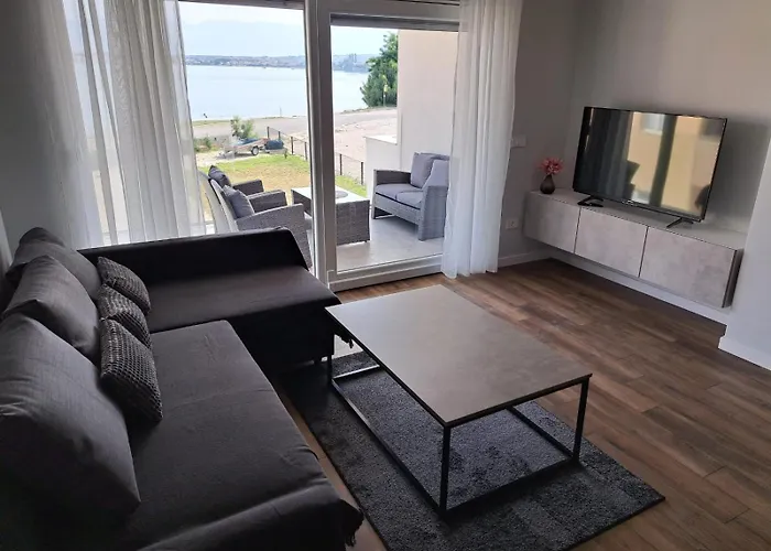 B & R Summer Breeze Apartments 2