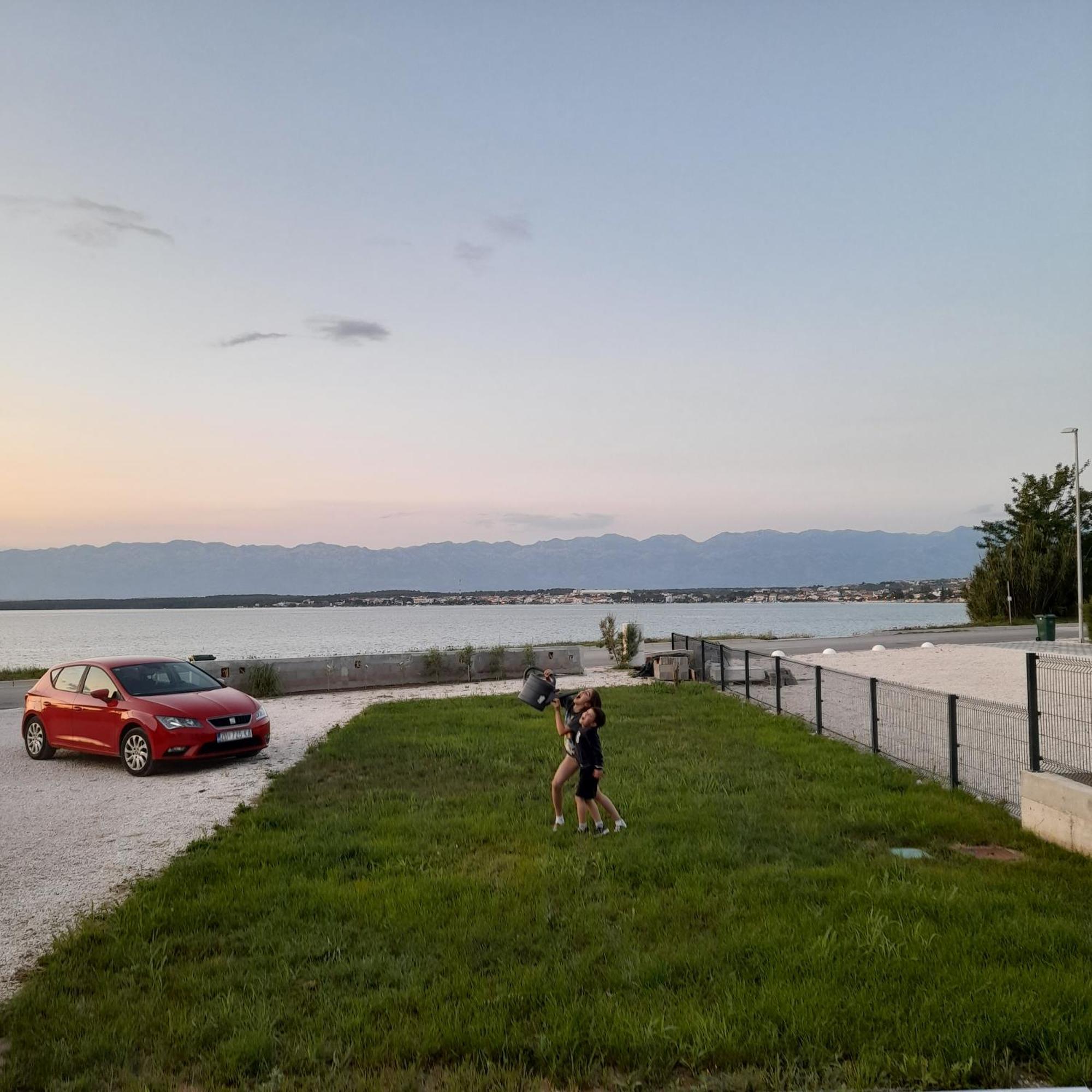 B & R Summer Breeze 2