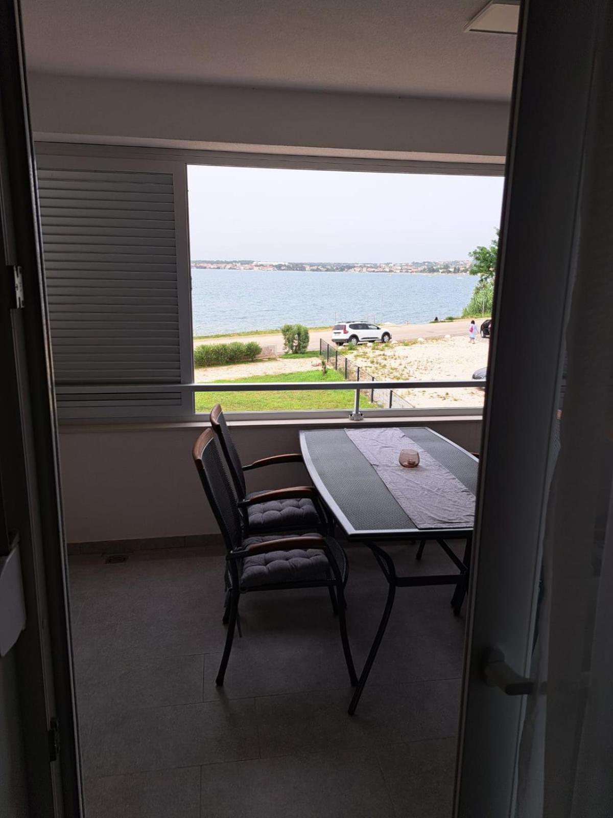 B & R Summer Breeze 2 Apartment