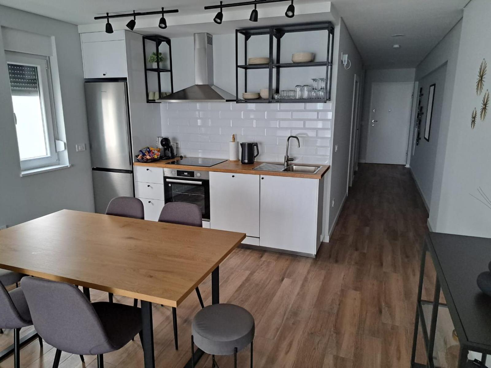 B & R Summer Breeze 2 Apartment